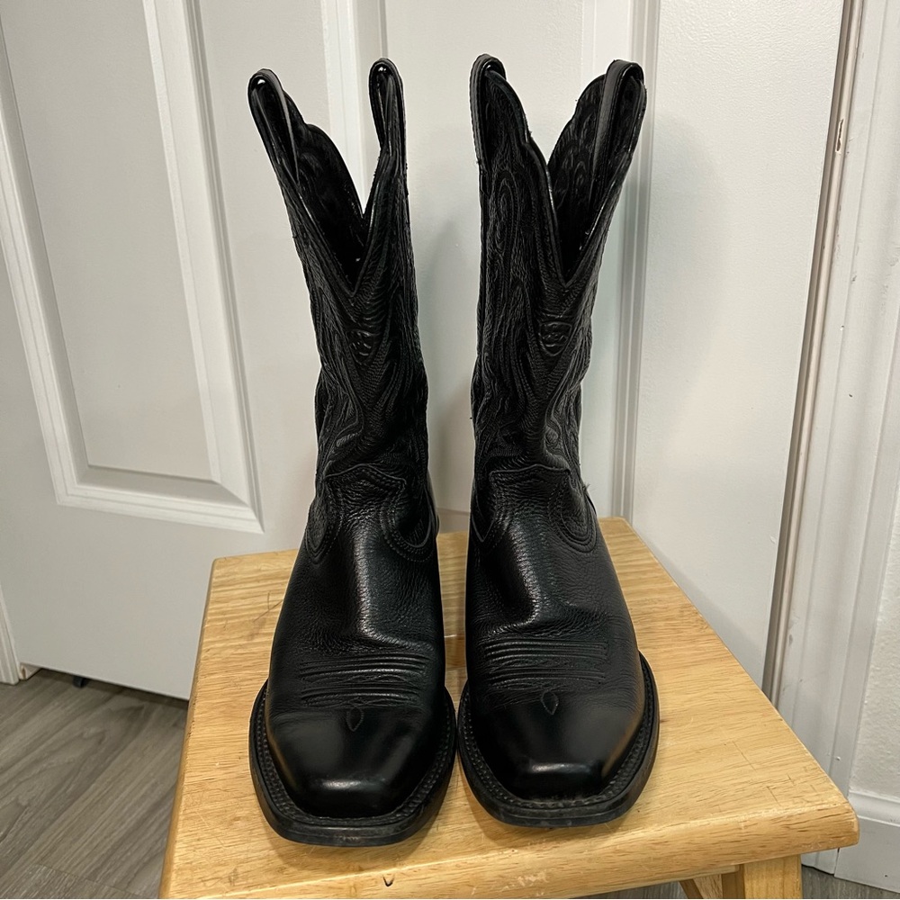 Ariat Women's Legend
Western Black Leather Boots size 7B - Picture 2 of 11